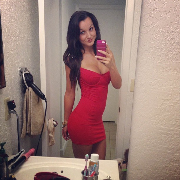 Champ reccomend tight red dress