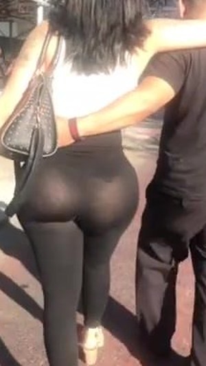 The C. reccomend jiggle ass leggings