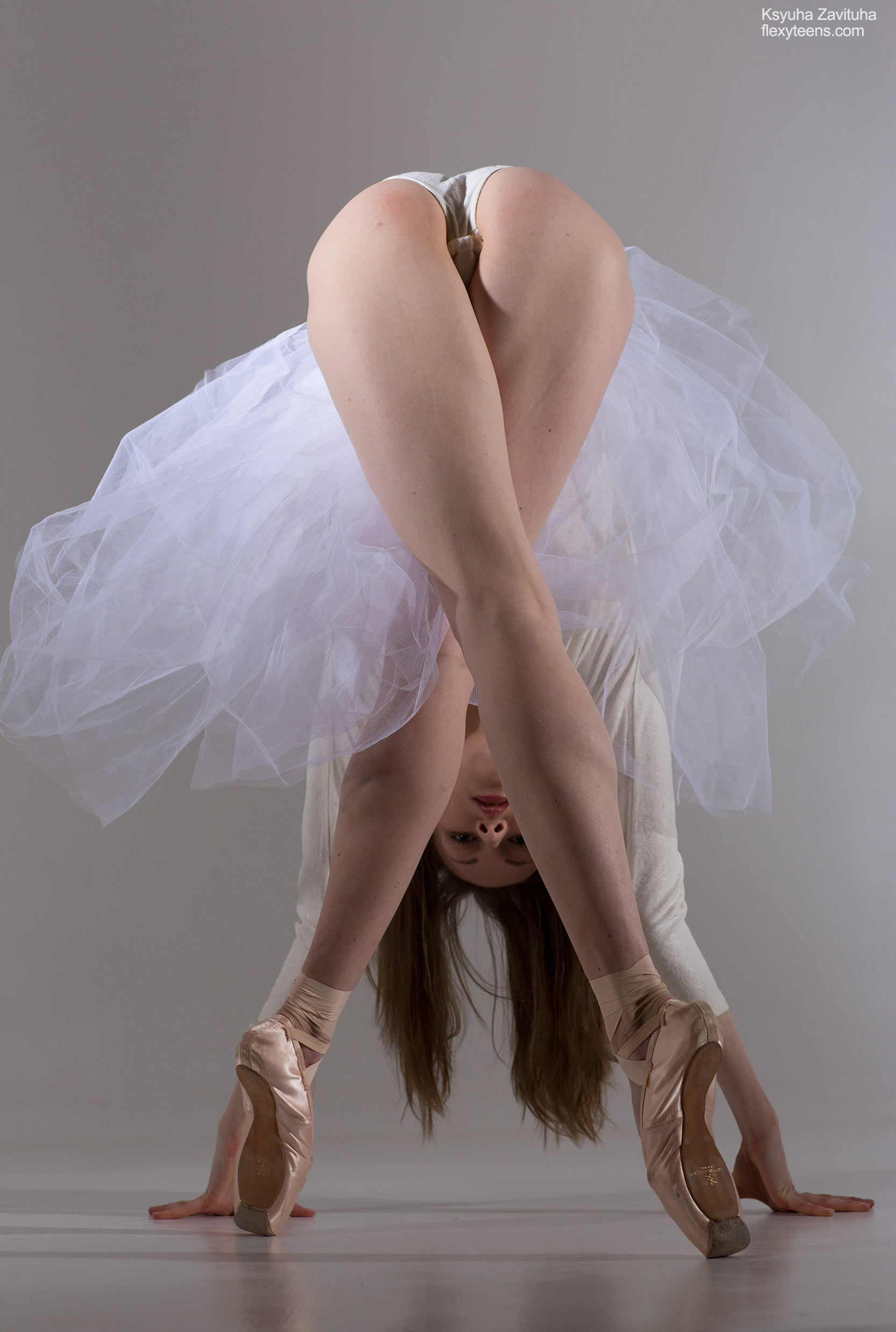 best of Contortion flexi ballerina with