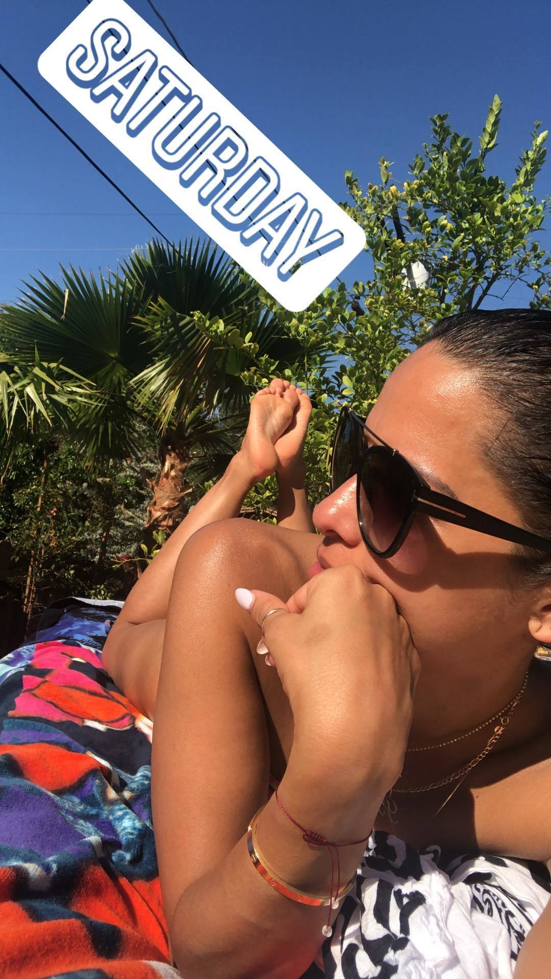 Road G. reccomend rocsi diaz sexy feet toes