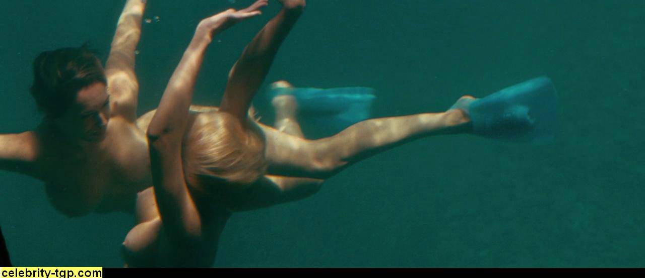 best of Nude lake skinny girl freediving