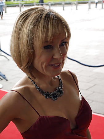 Venom reccomend milf sian williams upskirt