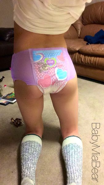 LB reccomend vintage plastic baby diaper