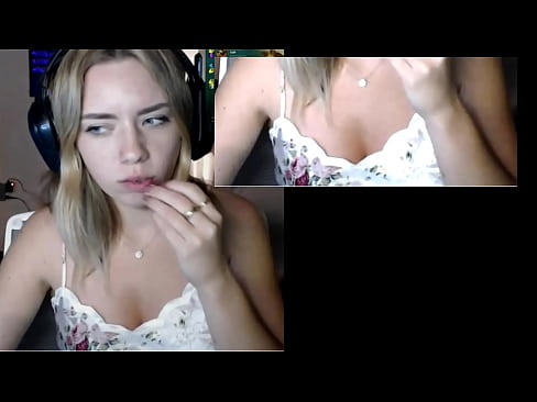 Twitch streamer flashing tits live