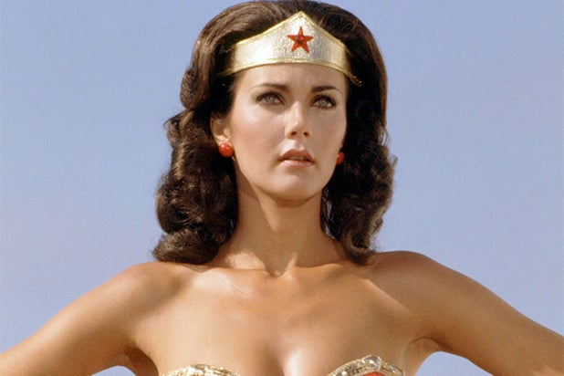 Amazingly wonder woman prepares date with