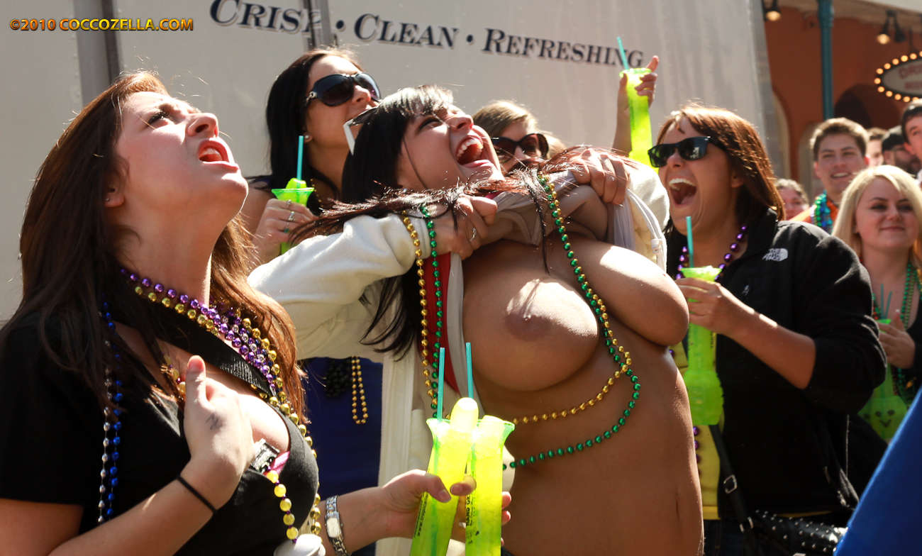 Serpentine reccomend tits bourbon street mardi gras orleans