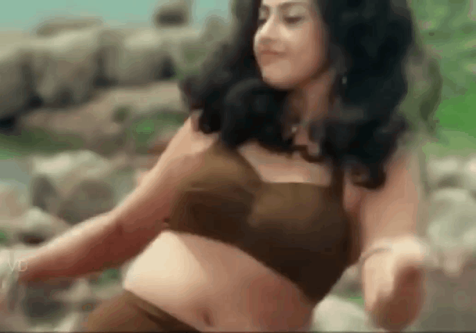Desi indian girl pressing boobs